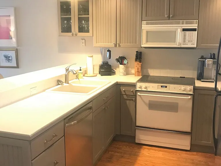 1210 Lakeview Blvd E #102 — Photo 6