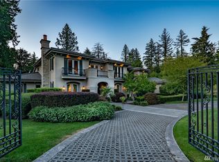 26818 SE Grand Ridge Dr, Issaquah, WA 98029