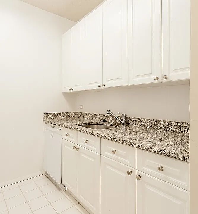 1st image of 99 Battery Pl APT 20J