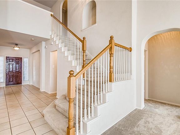 4th image of 5481 Imperial Meadow Dr
