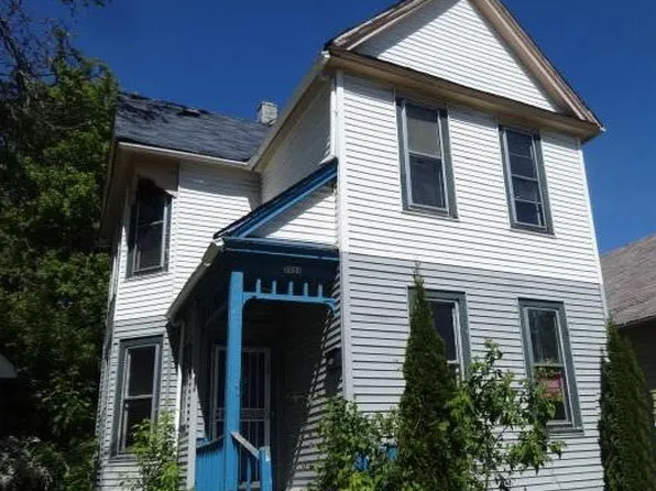 3551 N 10th St, Milwaukee, WI 53206
