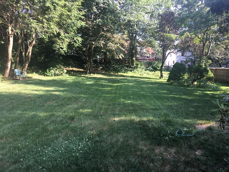 2nd image of 39 Ingleside Ave