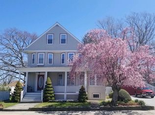 1417 Robeson St, Fall River, MA 02720