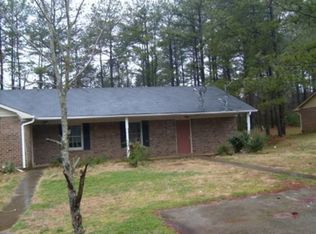 376 Waterbury Dr, Lawrenceville, GA 30046