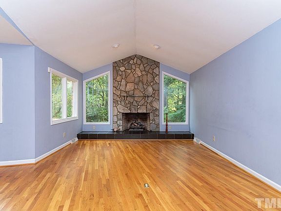 4th image of 4022 Westfield Dr