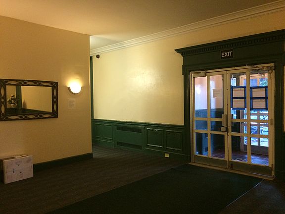 4th image of 610 Victory Blvd APT 1K