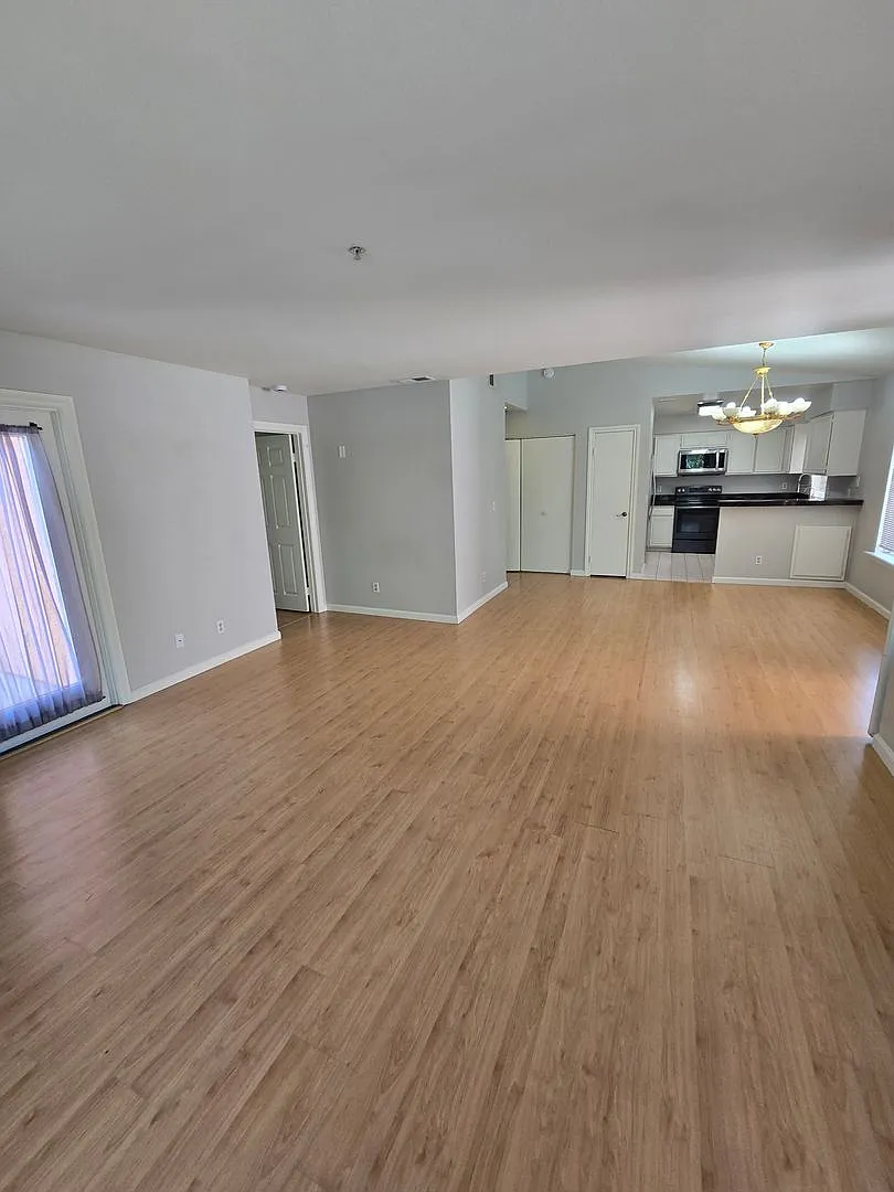 Spacious Rancho Bernardo Condo - Dual Primary Suites - Central A/C, In-Unit Washer/Dryer, Patio &... — Photo 3