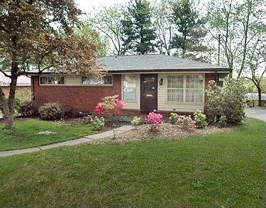 651 Garden City Dr photo 1