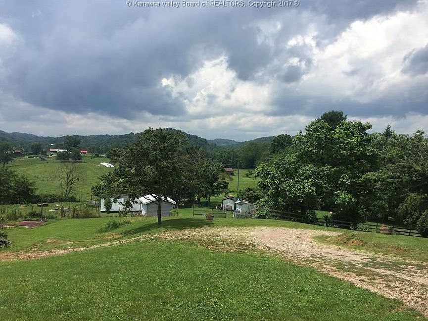 2nd image of 6922 Lieving Rd