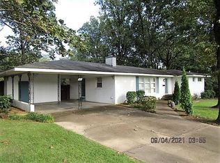 1418 Lawrence Ave, Florence, AL 35630