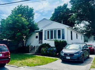 26 Gloucester St, Providence, RI 02908