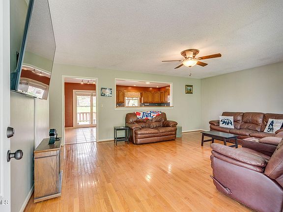 4th image of 364 Max Jett Rd