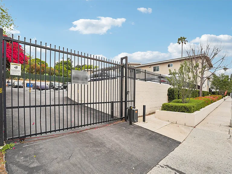 2675 Arlington Ave & 3105 W 27th St — Photo 35