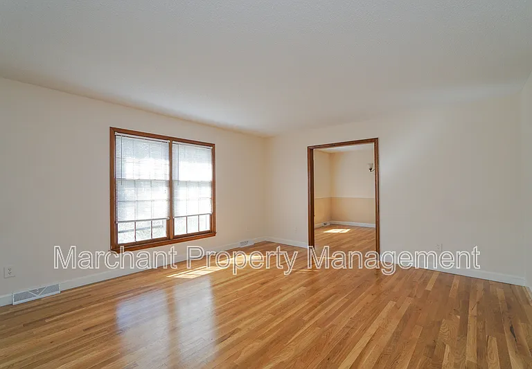 49 Cobblestone Rd — Photo 7
