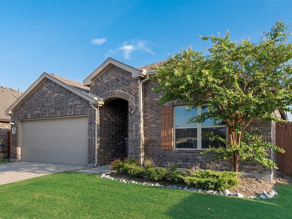 1st image of 2943 Rosemount Ln