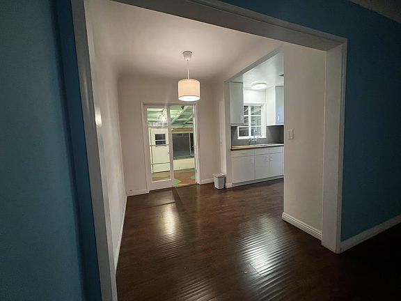 5th image of 1126 N Cordova St
