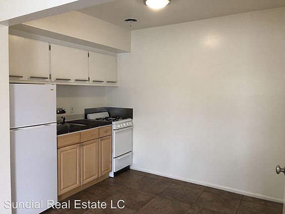 4th image of 124 S Carney Ave APT A