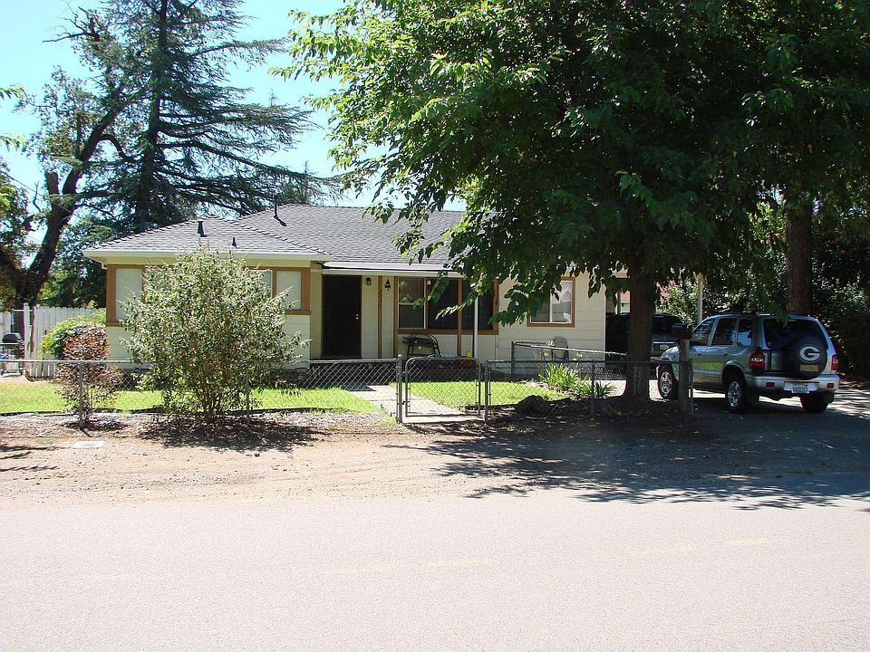 2nd image of 2235 South St
