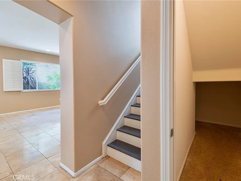 3513 W Hughes Ln — Photo 20