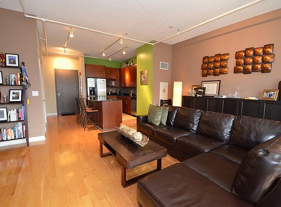 5th image of 737 W Washington Blvd #P450