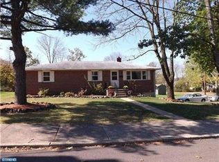 404 Broadway Ave, Sellersville, PA 18960