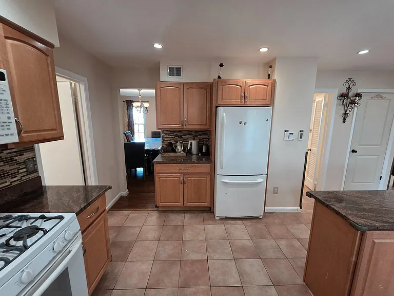 8120 Paisley Pl — Photo 15