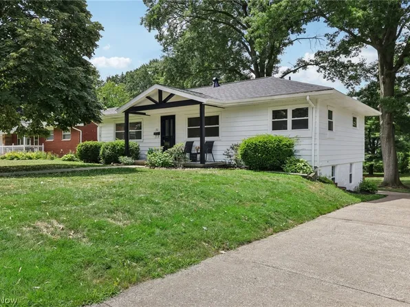 312 Maylawn Ave, Wadsworth, OH 44281