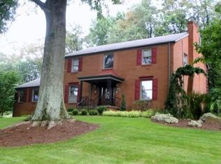 3 Lear Dr, Pittsburgh, PA 15235