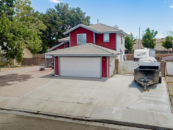 3rd image of 44708 Tarragon Dr