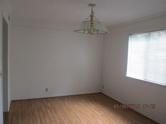 4th image of 4011 S Crysler Ave #30