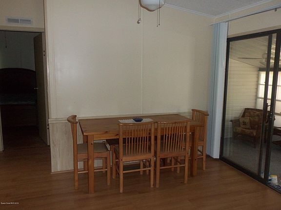 5th image of 329 Loquat Dr