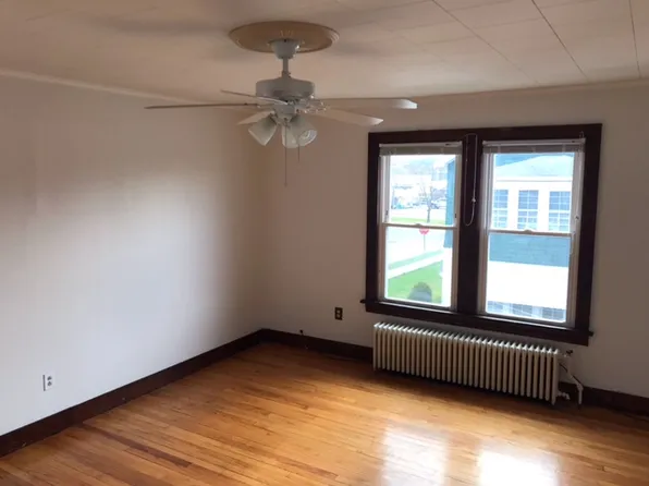 1 Clifford Rd Floor 2, Albany, NY 12204