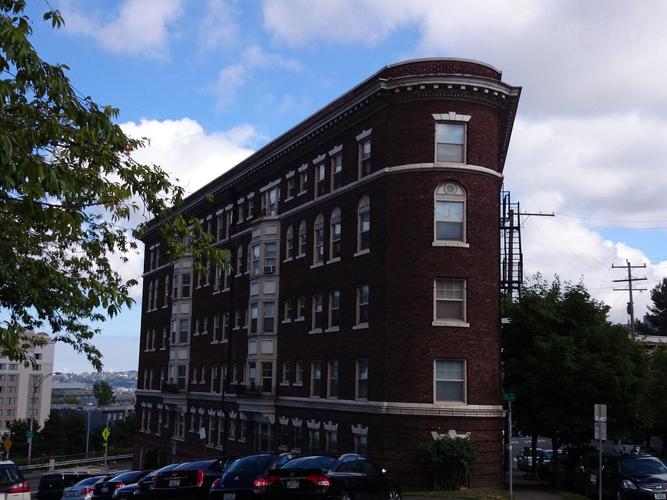 1st image of 1633 Melrose Ave APT 306