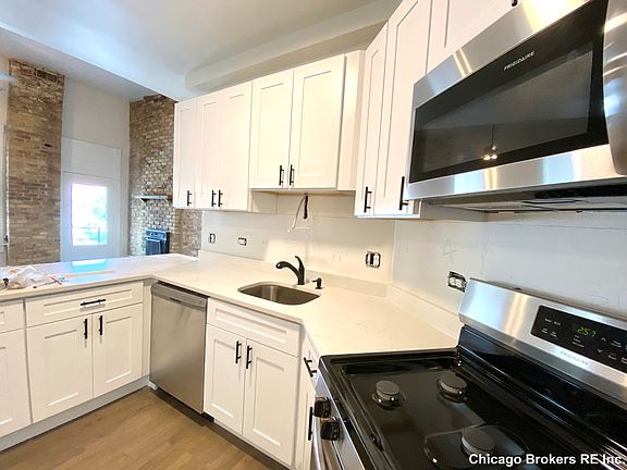 5th image of 2306 N Lincoln Ave APT 3B