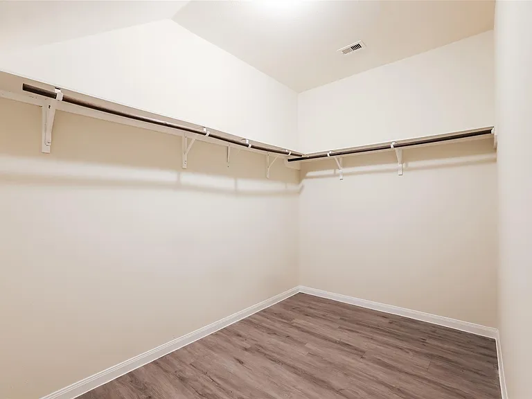 12258 Gemma — Photo 11