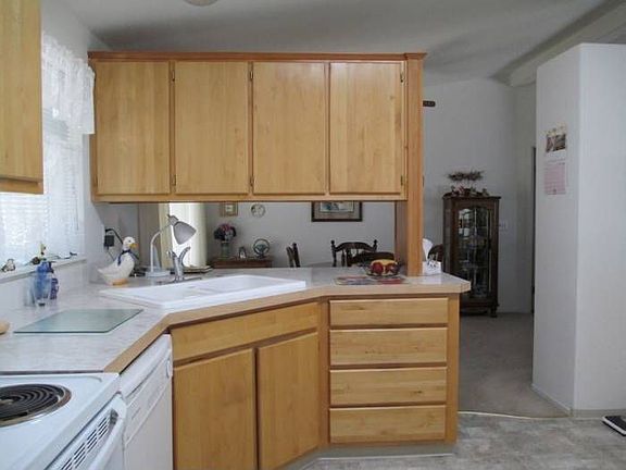 Spacious Kitchen