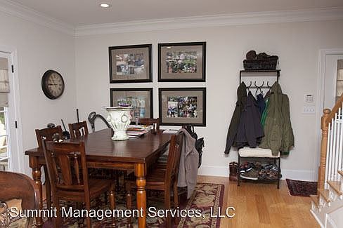 3rd image of 317 Price St Unit 2