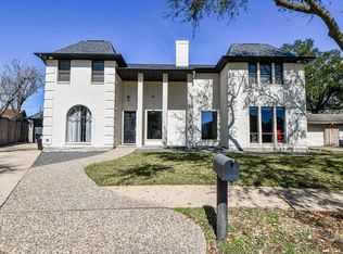 7722 Moondance Ln, Houston, TX 77071