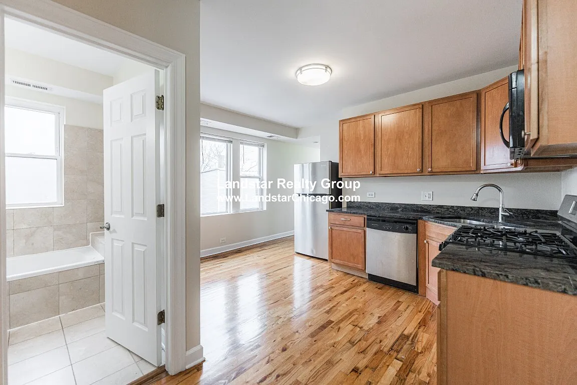 1 bed, $1,710 — Photo 2