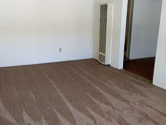 3rd image of 3478 E Clinton Ave