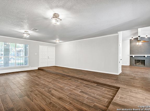5th image of 6126 Sunset Haven St