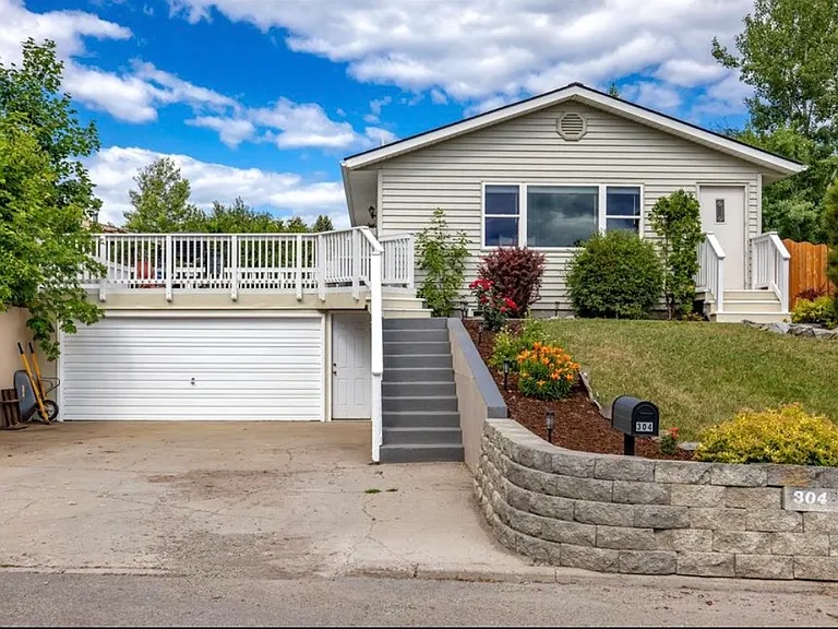 304 Harrison Blvd — Photo 2