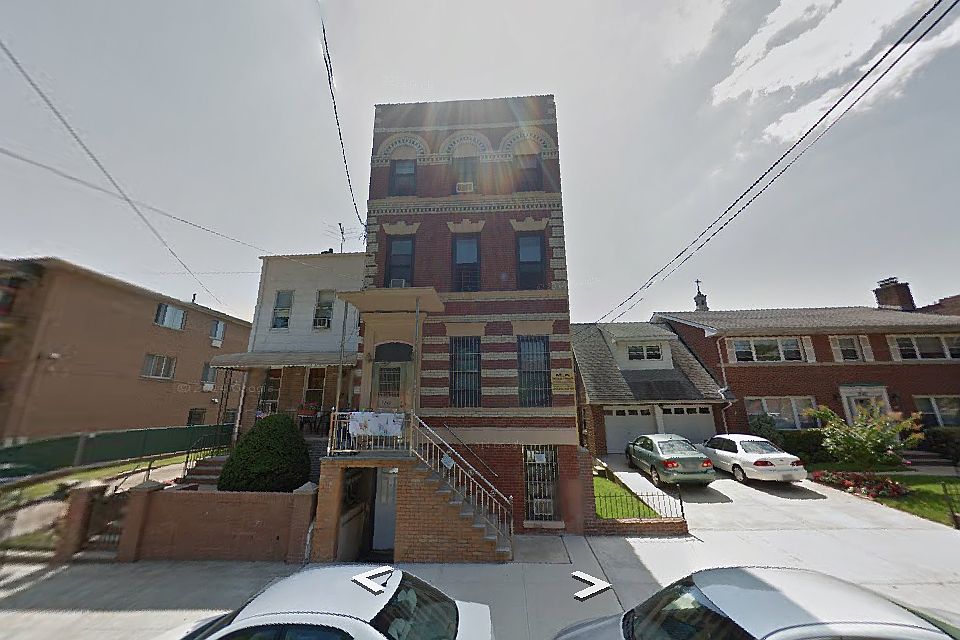 1st image of 1248 64th St #4