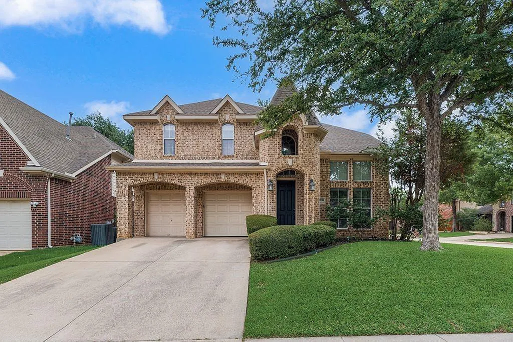 4 bed, 2.5 bath, 3054 sqft, $4,395 — Photo 2