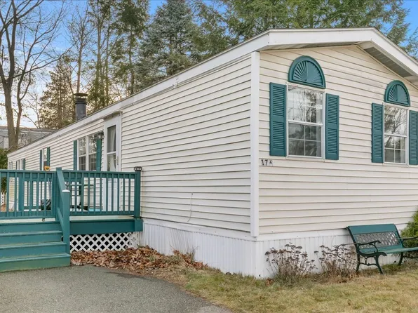 176 Lakeview St, North Billerica, MA 01862