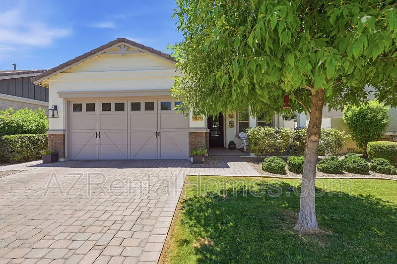 3 bed, 2.0 bath, 1702 sqft, $3,495 — Photo 2