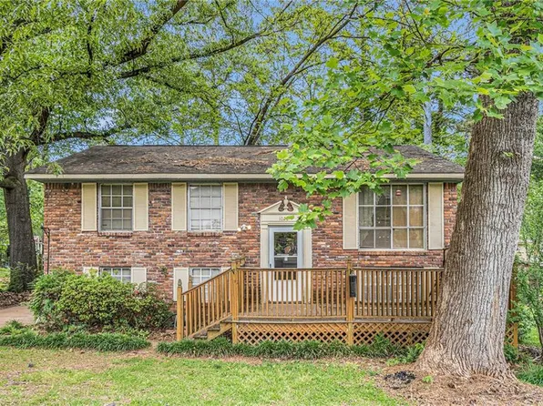 1020 Brian Ln, Forest Park, GA 30297