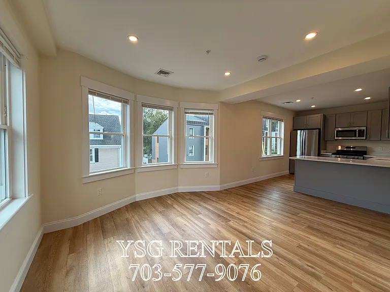 14 Dorr St #2 — Photo 2