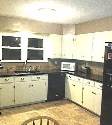 New countertops & backspl