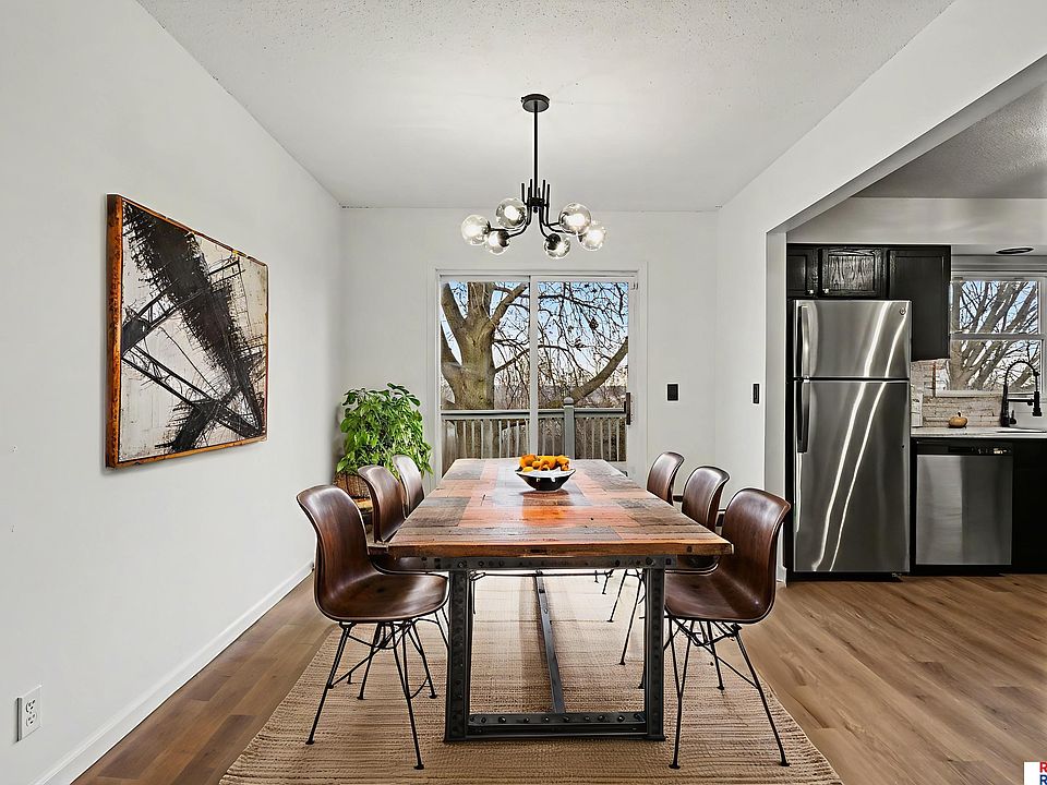 11564 Rambleridge Rd, Omaha, NE 68164 | Zillow